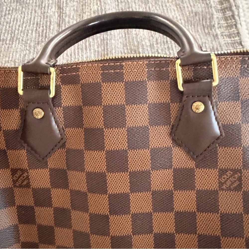 Authentic Louis Vuitton Checkered Satchel Damier Speedy 30 - Picture 4 of 10
